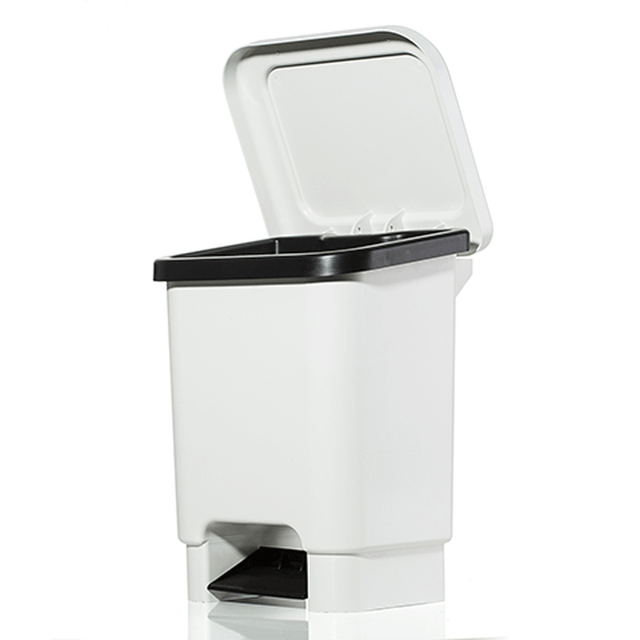 LIXEIRA COM PEDAL 15 LITROS